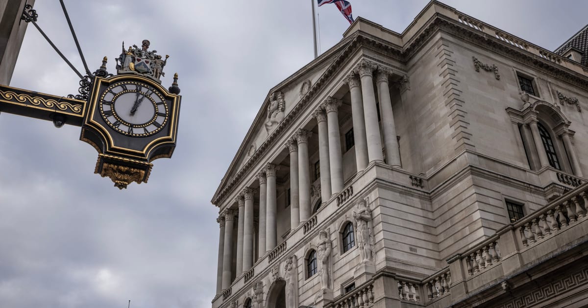 BoE se pregateste sa reduca ratele din cauza riscurilor economice