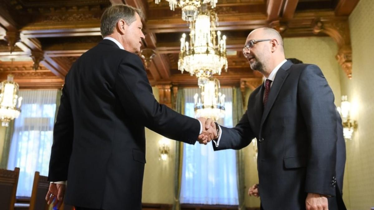 Bomba pe scena politica liderul Coalitiei cere demisia lui Iohannis