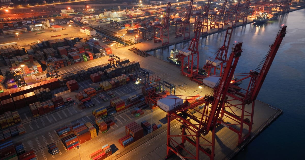 China va riposta dupa ce Trump declanseaza primul atac in razboiul comercial