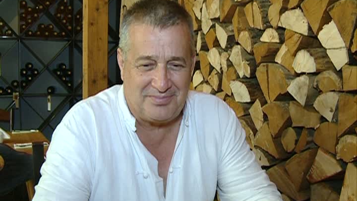 Mircea Dinescu: „Iohannis ar trebui să plece din politică în lanțuri!” VIDEO 1 Mircea Dinescu Iohannis ar trebui sa plece din politica in lanturi VIDEO