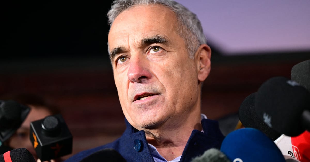 Politia romana il retine pe favorit Calin Georgescu pentru interogatoriu