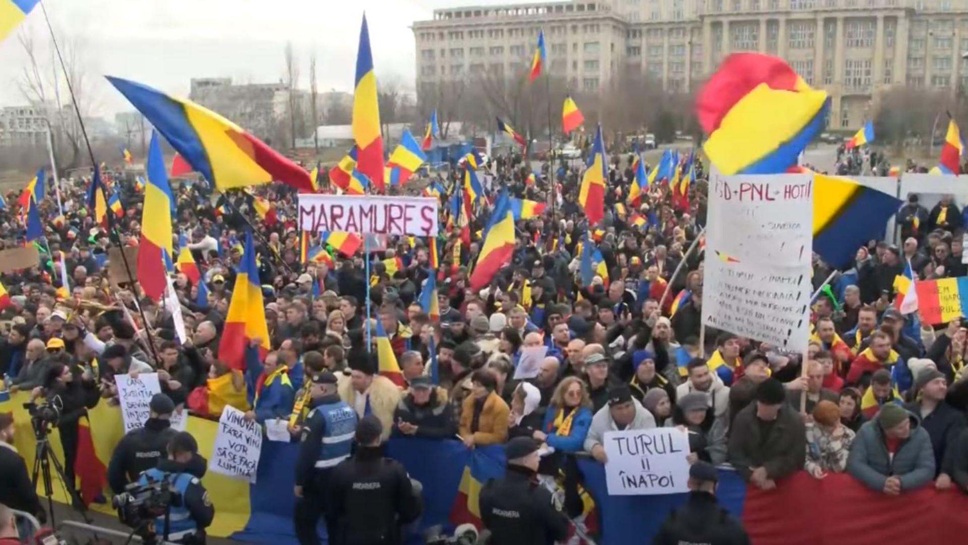 Protestul sustinatorilor lui Calin Georgescu compromis de infiltrati Individ prins cu cutit Cum destabilizeaza statul paralel un protest pasnic VIDEO