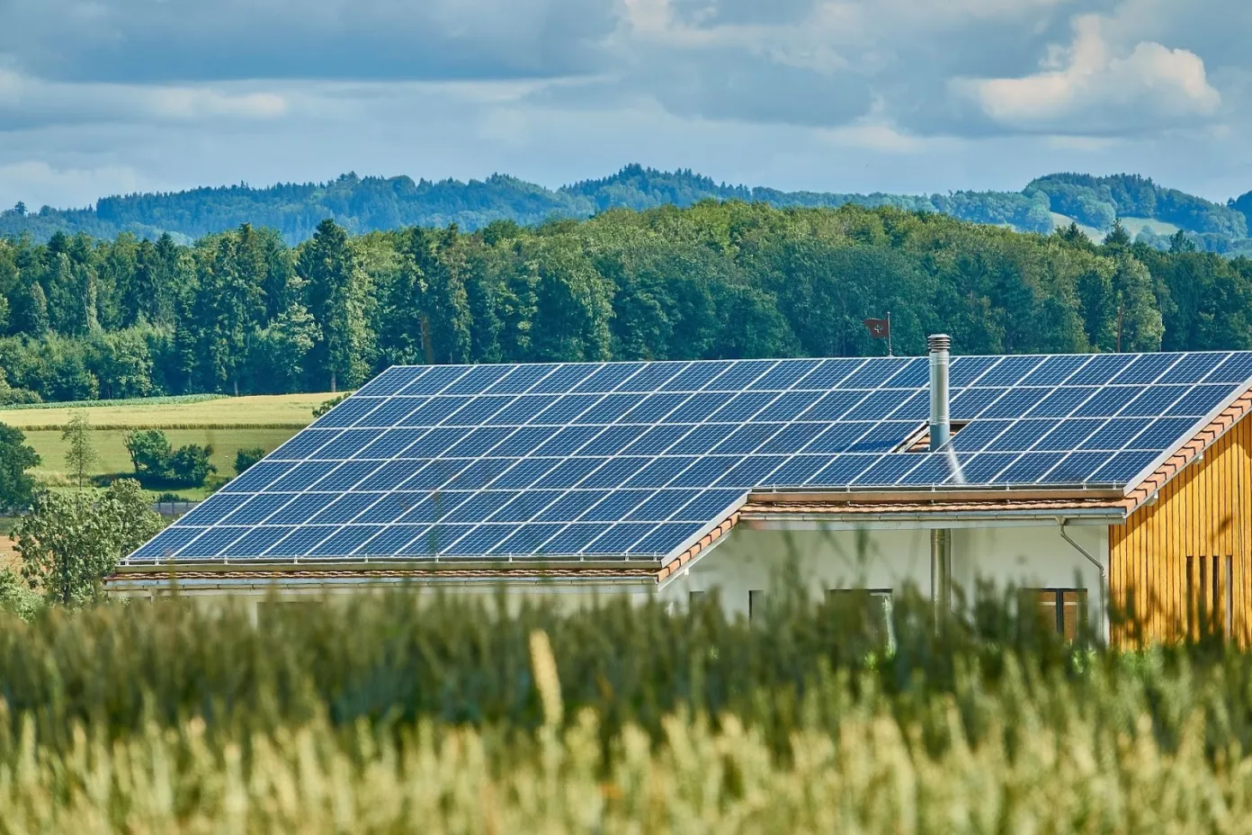CONSECINȚELE DECIZIILOR AFM ȘI BNR ÎN CASA VERDE FOTOVOLTAICE: PERSPECTIVA INSTANȚELOR 1 consecinȚele-deciziilor-afm-Și-bnr-În-casa-verde-fotovoltaice:-perspectiva-instanȚelor