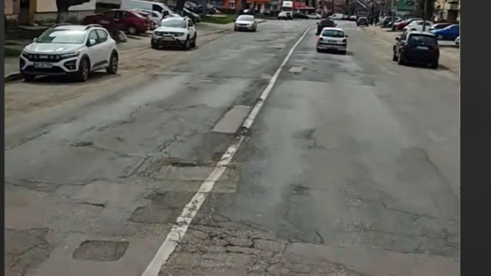 Vrea toata tara dar a abandonat Campulung Imagini socante cu orasul condus de sefa rezistentilor VIDEO