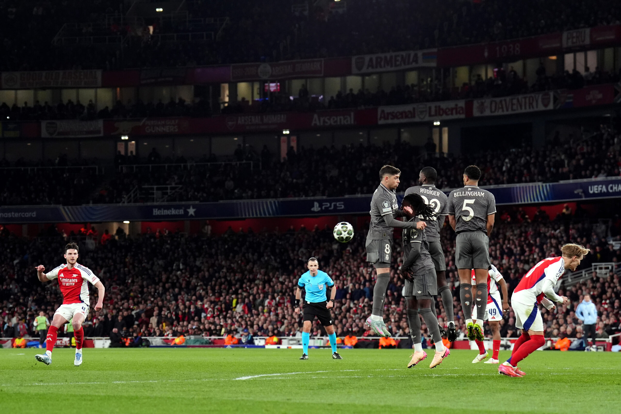 Arsenal victorie clara cu Real Madrid la Londra Inter castiga la Munchen Rezultate Liga Campionilor