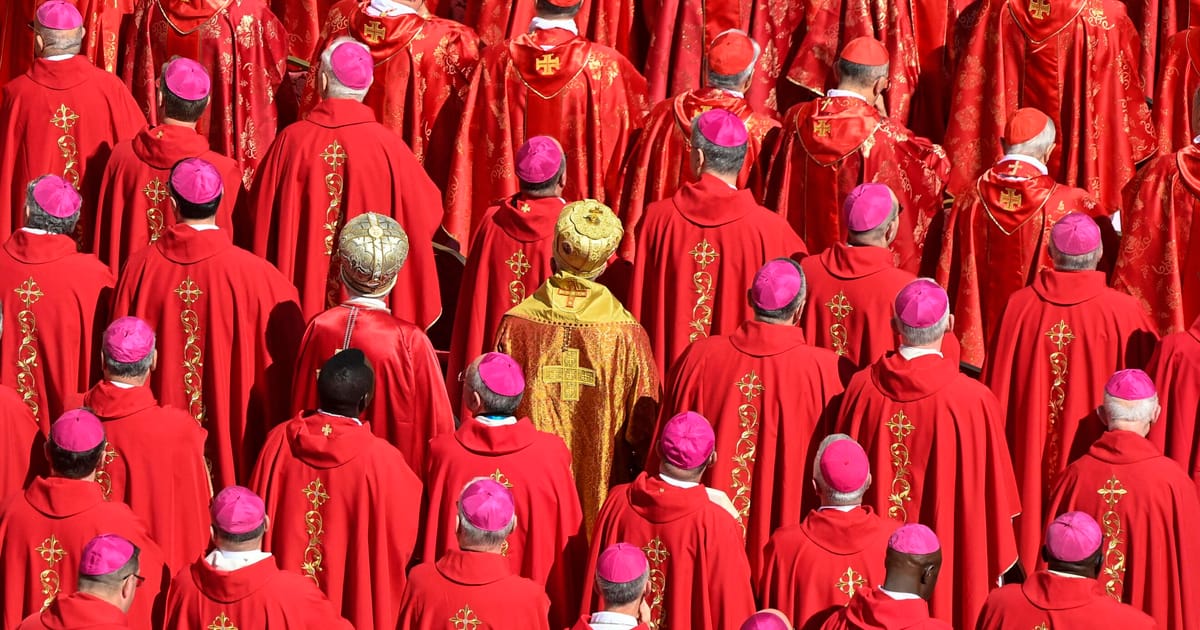 Conclavul pentru alegerea noului papa va incepe pe 7 mai