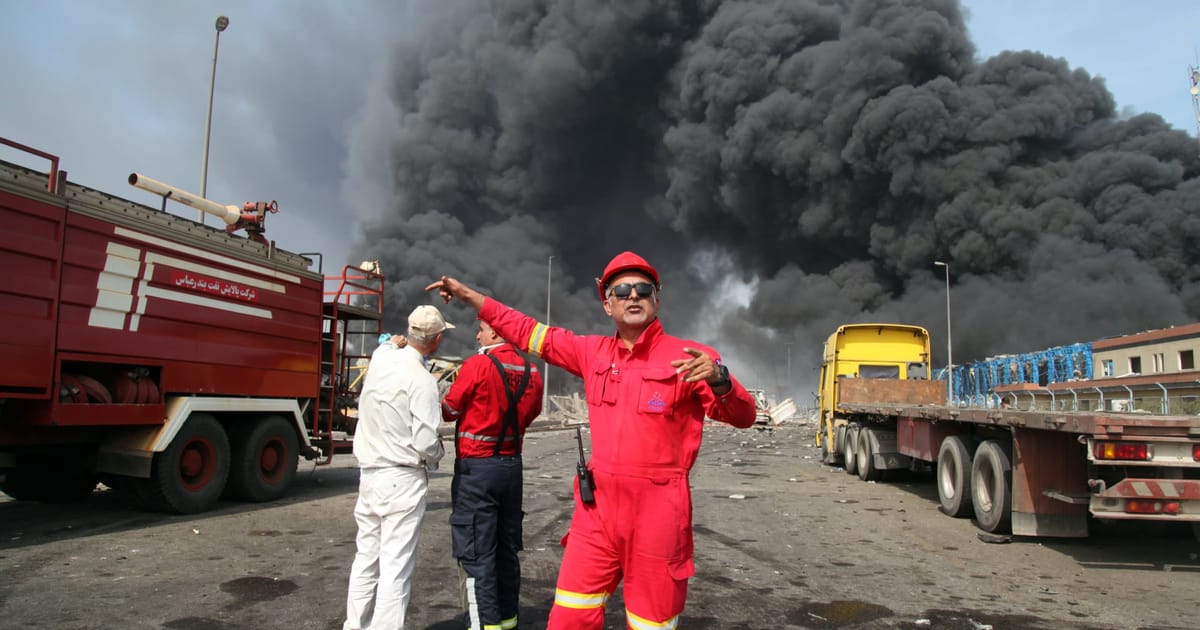 Explozie uriasa in port iranian 5 morti sute raniti