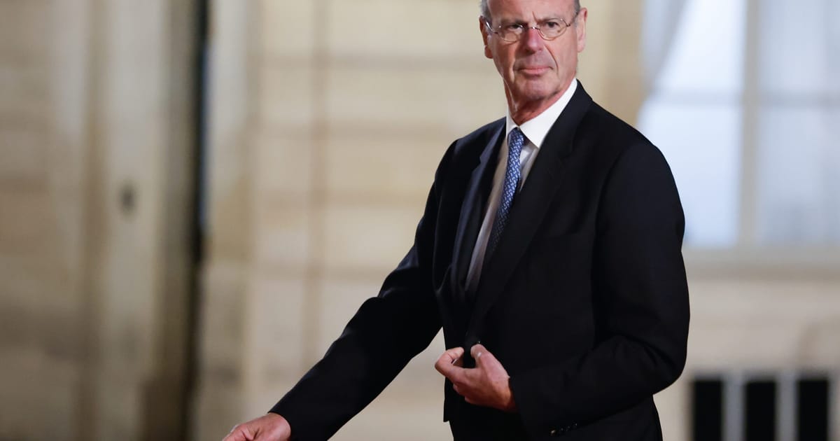 Franta sugereaza relansarea acordului comercial UE SUA pe care il opunea