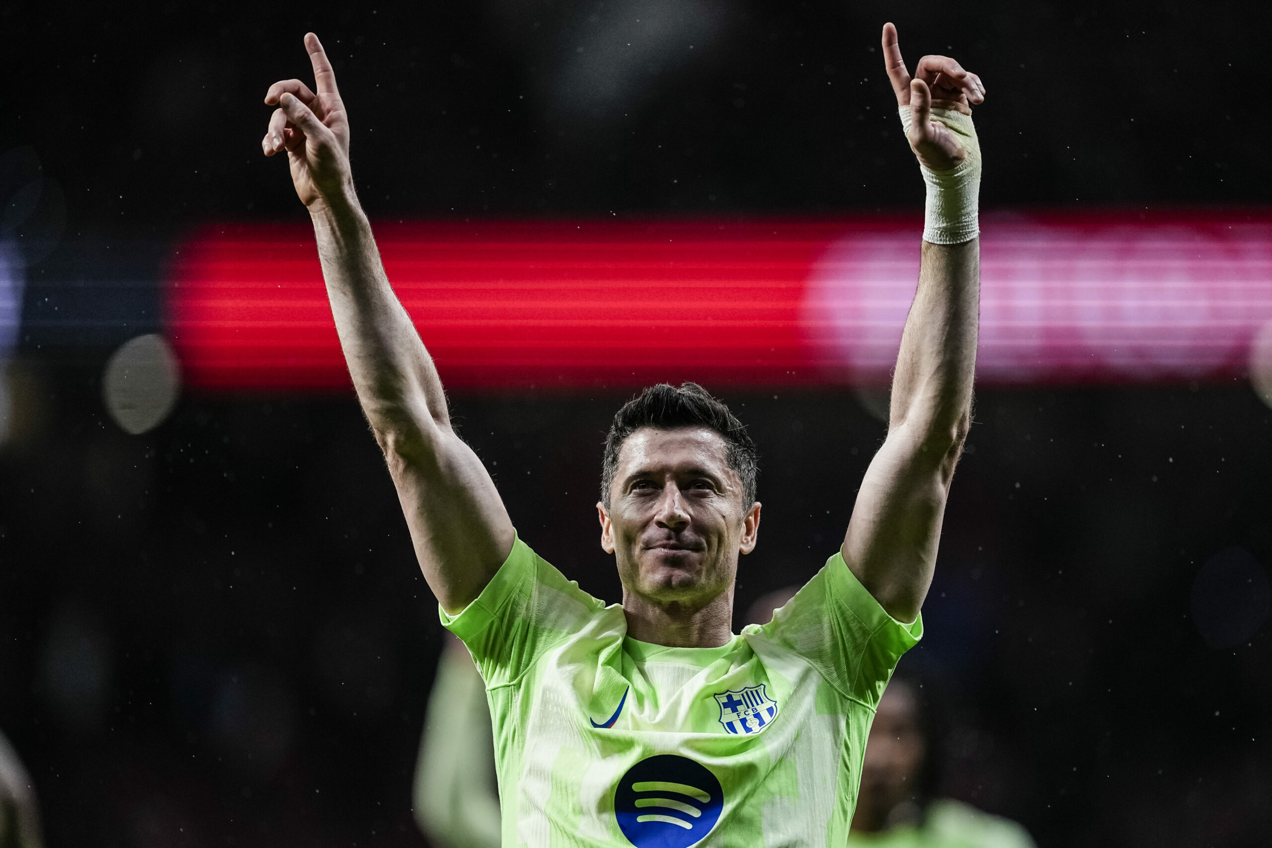 Lewandowski s a accidentat si poate lipsi trei saptamani