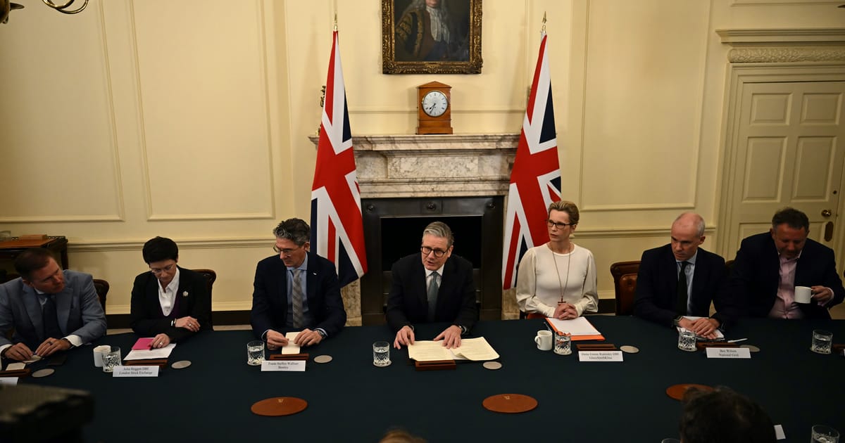 Marea Britanie reaprinde vechi flacari pe fondul razboiului comercial