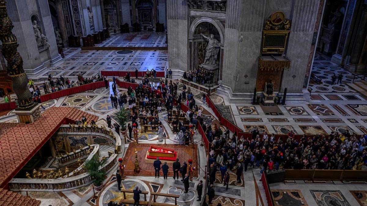 Zi de doliu national in Romania sambata pentru Papa Francisc