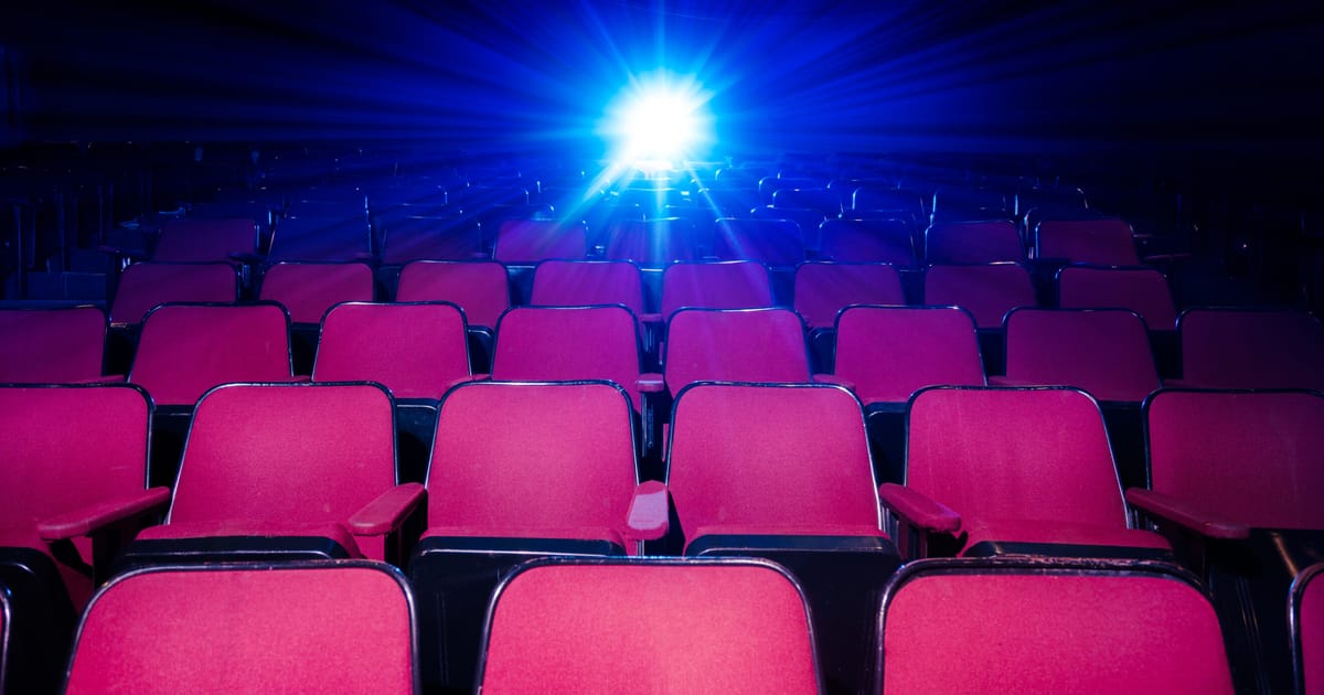 Cardinalii urmaresc filmul Conclave pentru indrumare reala