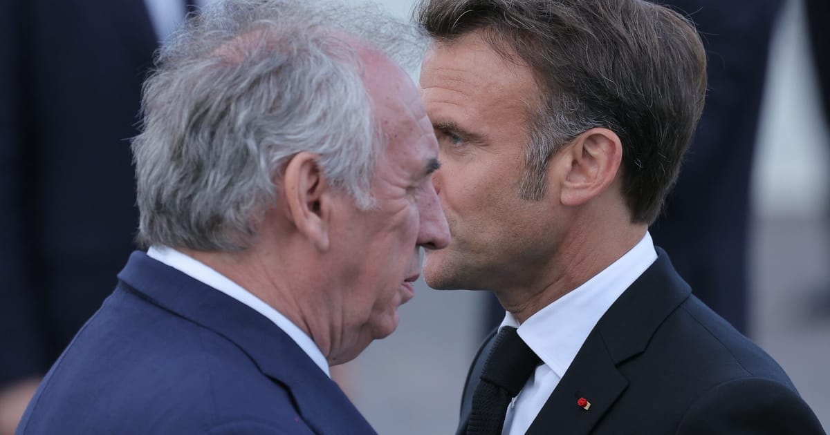 Guvernul lui Bayrou este la un pas de colaps