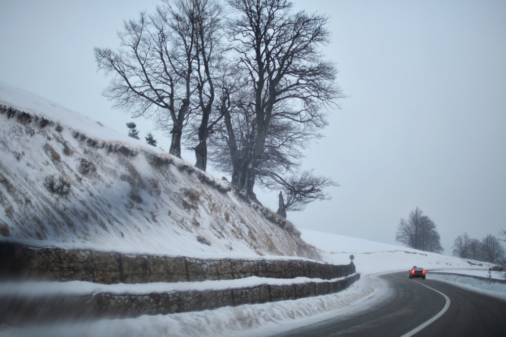 Nu v aventurati pe Transalpina