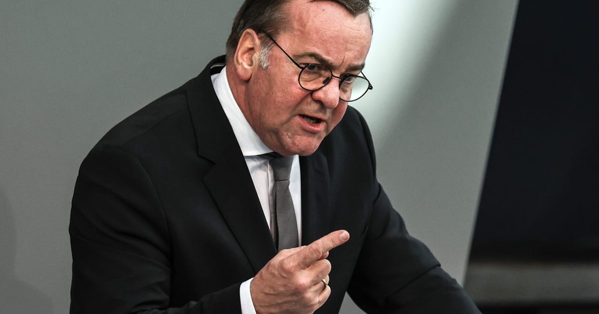 Pistorius din Germania avertizeaza ca recrutarea ar putea reveni daca numarul trupelor este insuficient