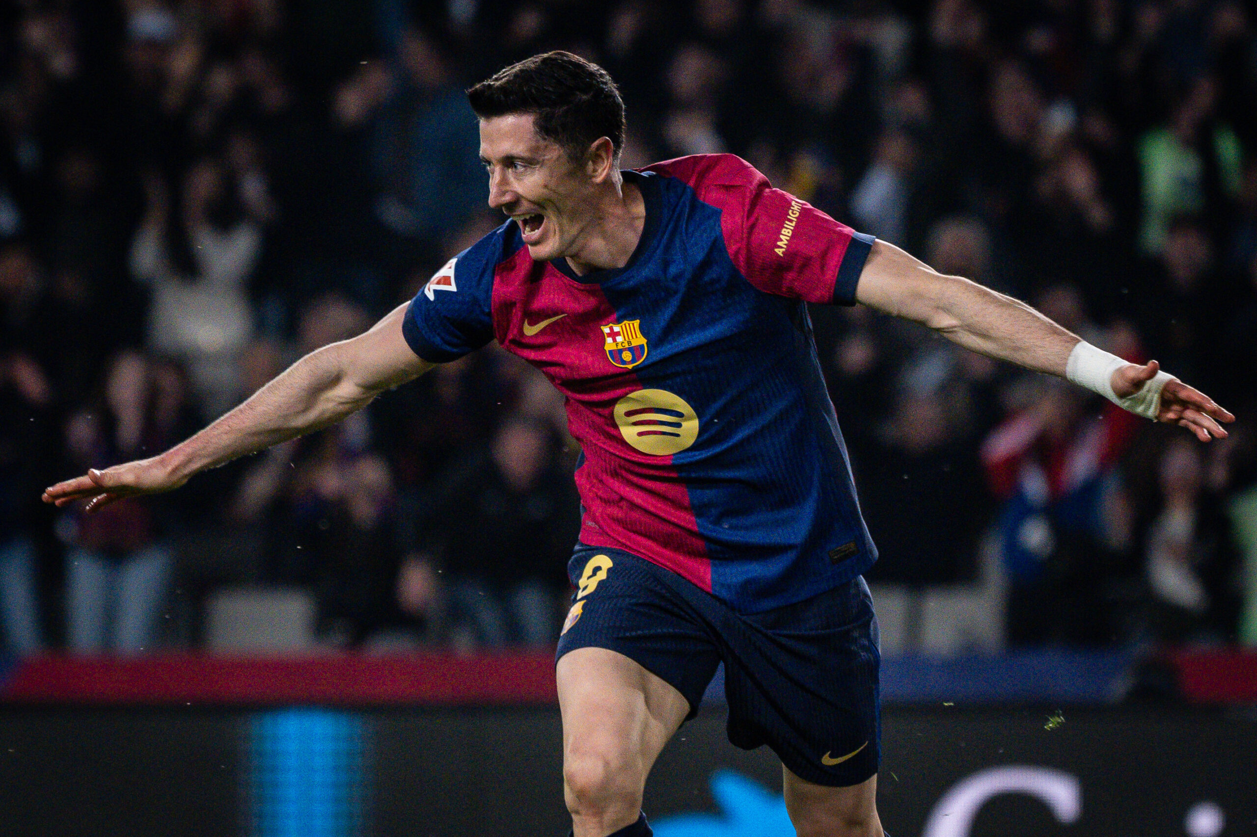 Robert Lewandowski revine la Barcelona pentru meciul cu Inter