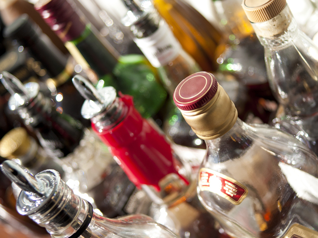 Alcoolul ar trebui sa aiba etichete despre cancer