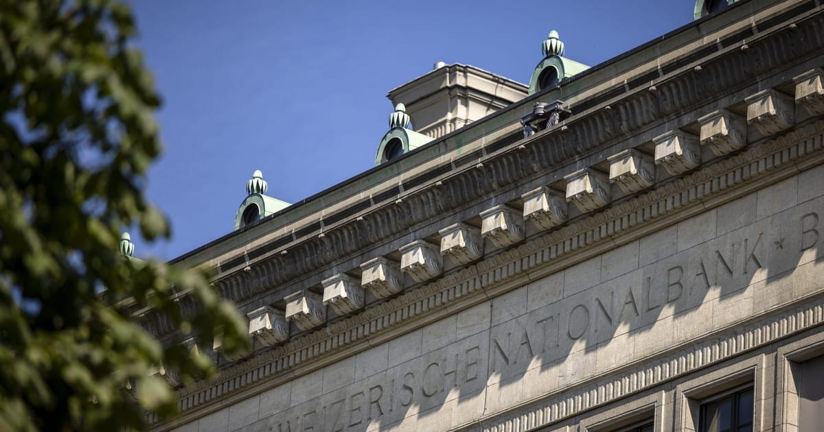 Bancile centrale din Europa reduc toate ratele in timp ce tarifele restrictioneaza Fed ul