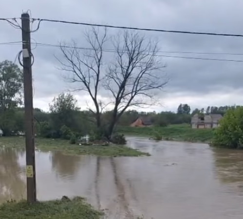 Cod portocaliu de inundatii in Prahova
