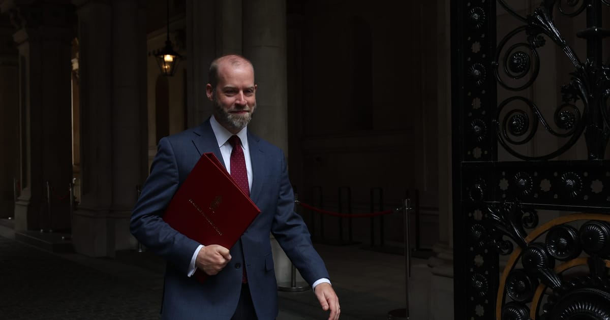 Marea Britanie increzatoare in reducerea tarifelor de 10 la suta ale lui Trump