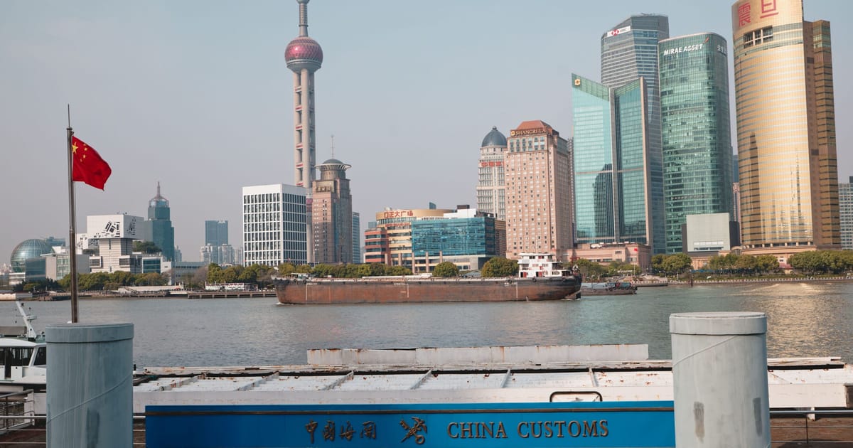 Procurorii europeni combate importurile false din China