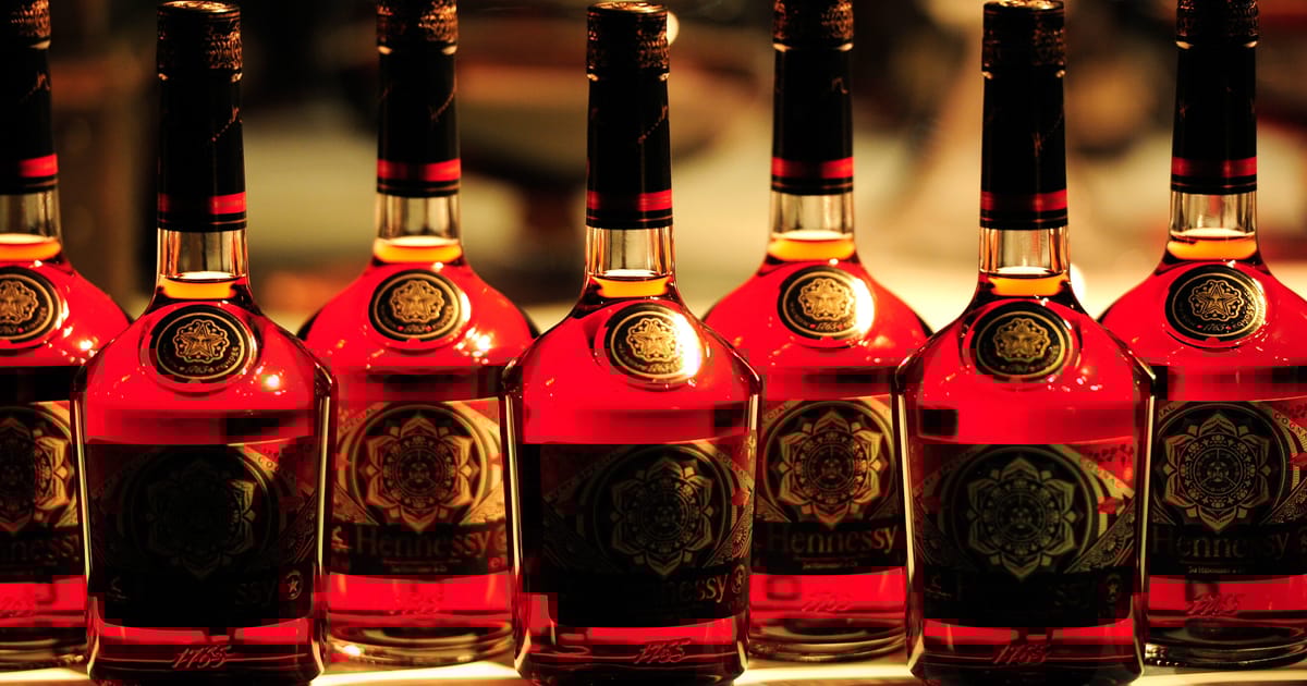 China scuteste marii producatori de coniac din UE in razboiul comercial