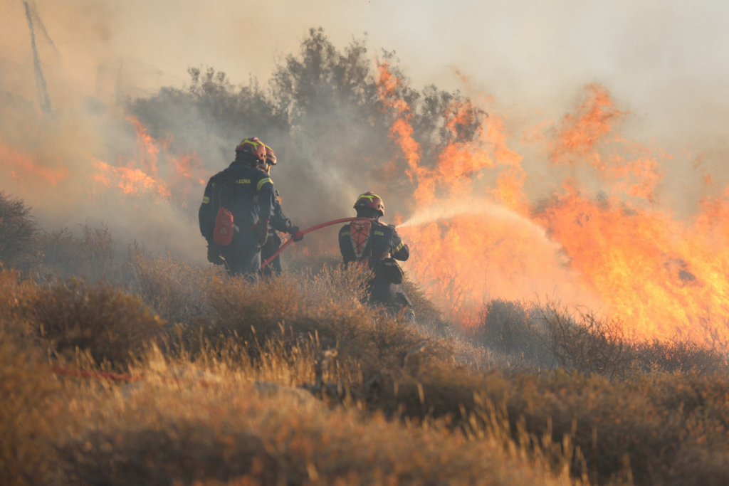 Grecia A treia zi de lupta cu incendiul in Creta