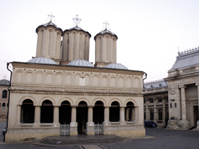 Patriarhia Romana cere ajutor pentru Eparhii la canicula