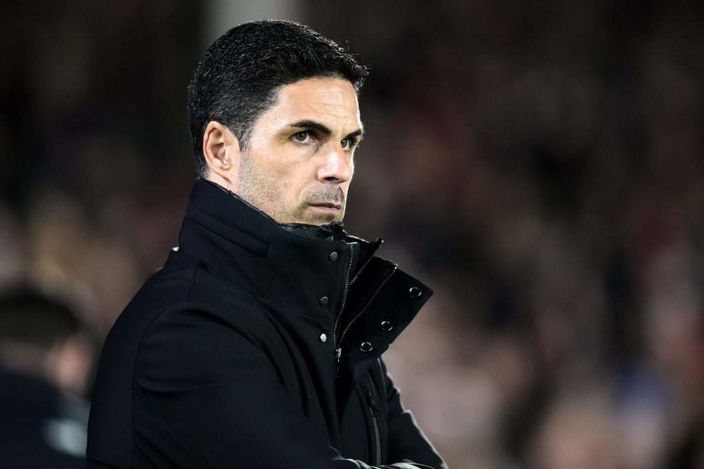 Arsenal isi propune sa incheie o seceta de sase ani fara trofee in finala Cupei Ligii impotriva lui Manchester City