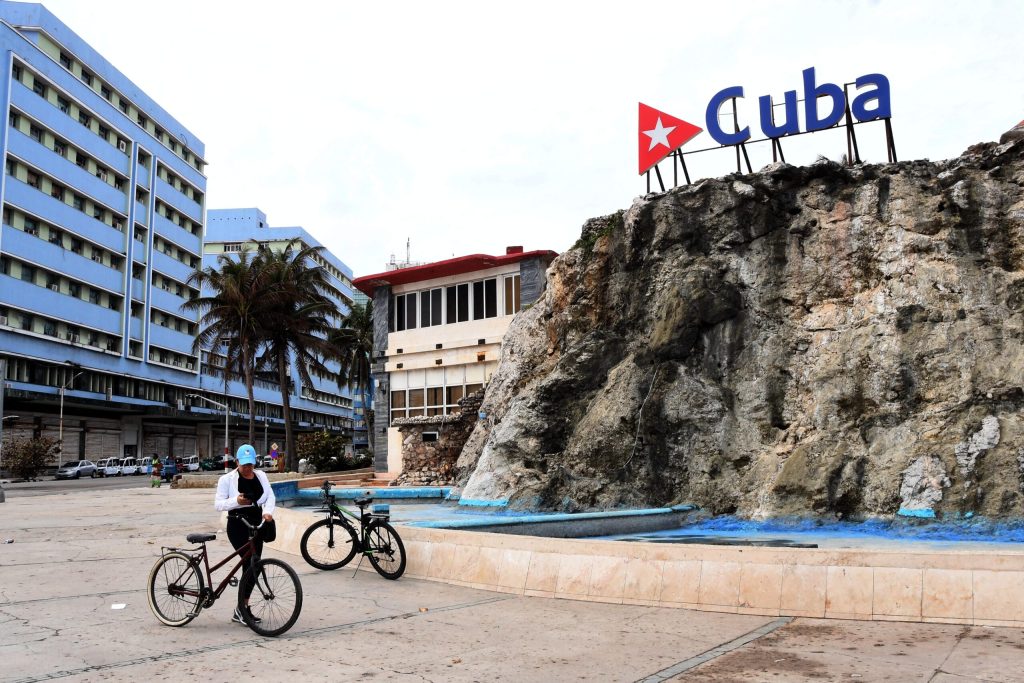 Cuba este urmatoarea avertizeaza Donald Trump