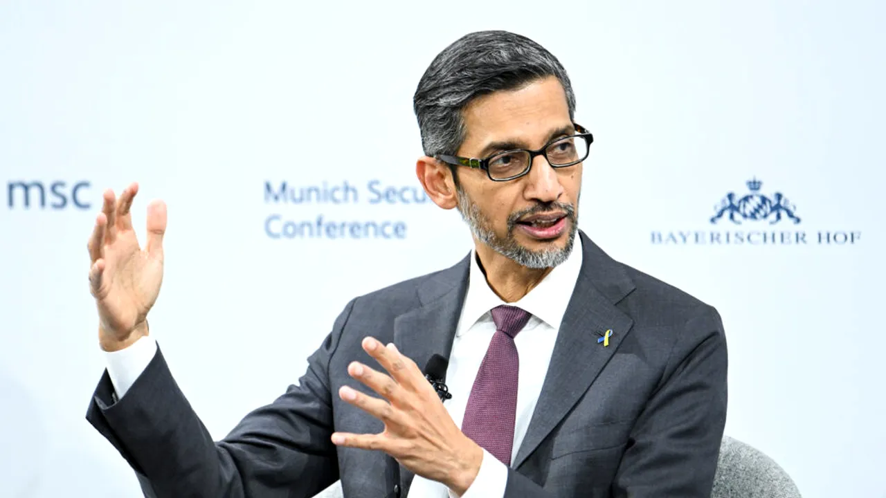Directorul Google Sundar Pichai ar putea incasa pana la 692 de milioane de dolari in urmatorii trei ani