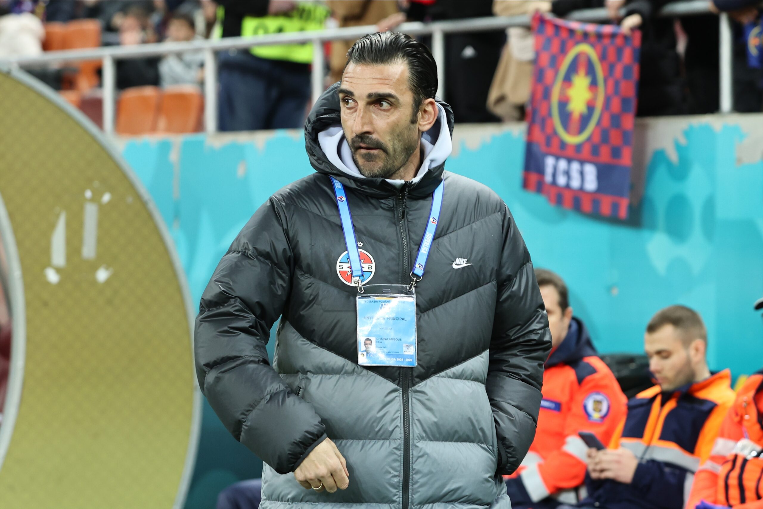 Elias Charalambous si Mihai Pintilii parasesc FCSB Mirel Radoi favorit pentru a prelua conducerea echipei