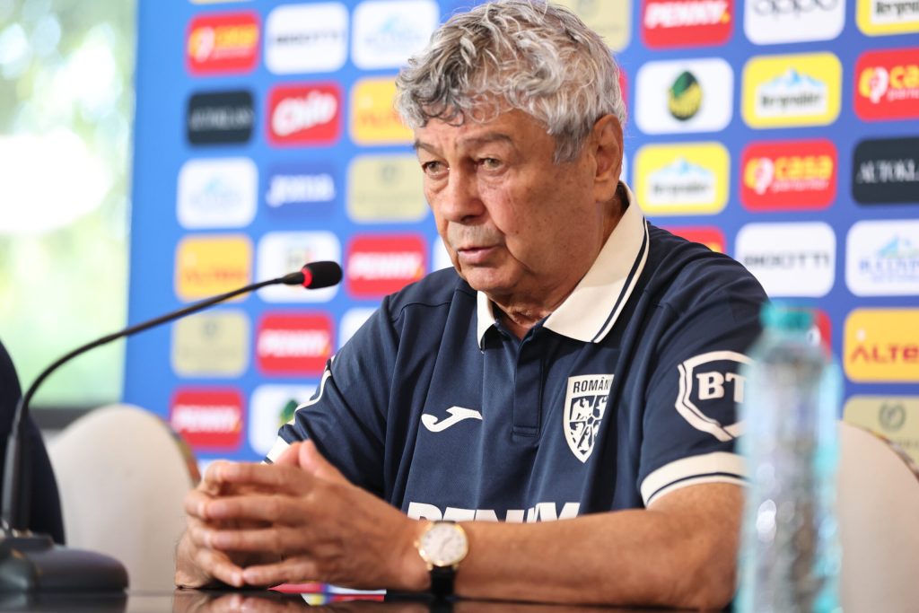 Mircea Lucescu a suferit un lesin in timpul cantonamentului nationalei Selecionerul a fost dus la spital Informatia furnizate de FRF