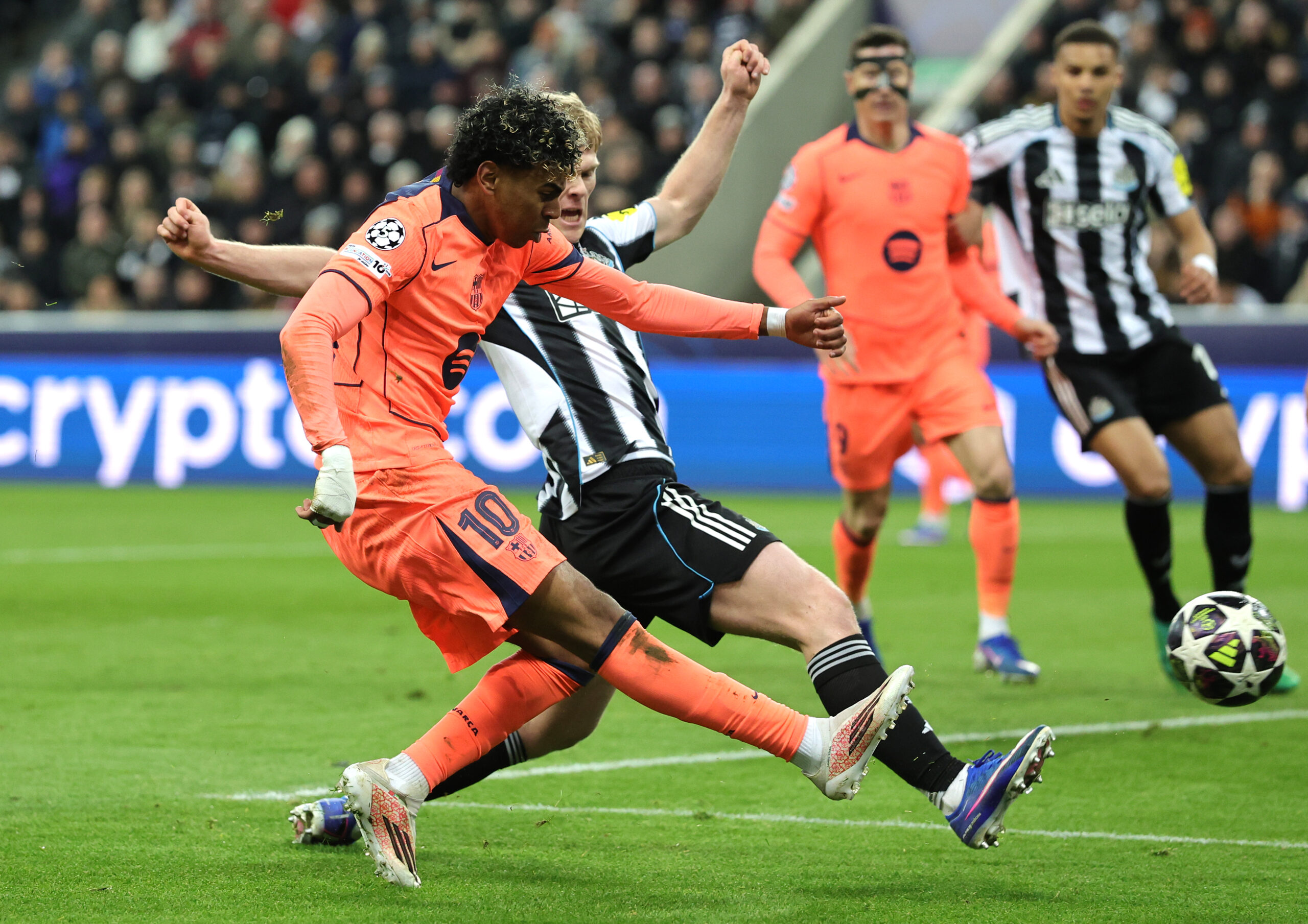 Un suporter al Barcelonei a confundat stadionul pentru meciul din Liga Campionilor si a ajuns la 600 km distanta de Newcastle