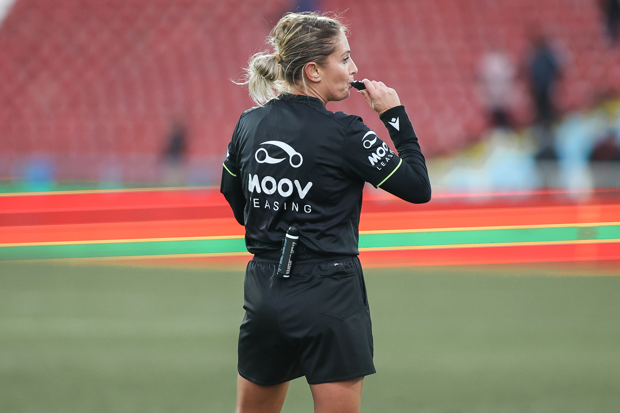 arbitri romani desemnati pentru sferturile ligii campionilor la fotbal feminin alina pesu va arbitra derbiul londonez arsenal