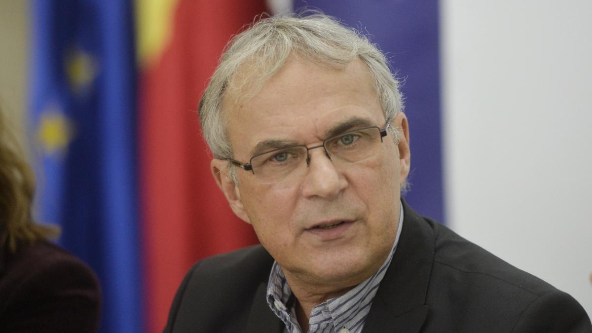 A fost ales noul presedinte al Academiei Romane Cine este Marius Andruh