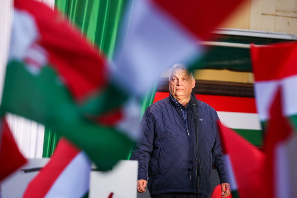 Alegeri in Ungaria Rezultatele algerilor Opozitia 6935 Orban 2764 Viktor Orban pierde puterea dupa 16 ani Peter Magyar Astazi poporul maghiar a spus da Europei da unei Ungarii libere