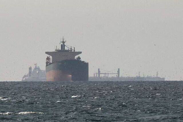 Armata americana va incepe imediat restrictionarea traficului maritim in porturile iraniene