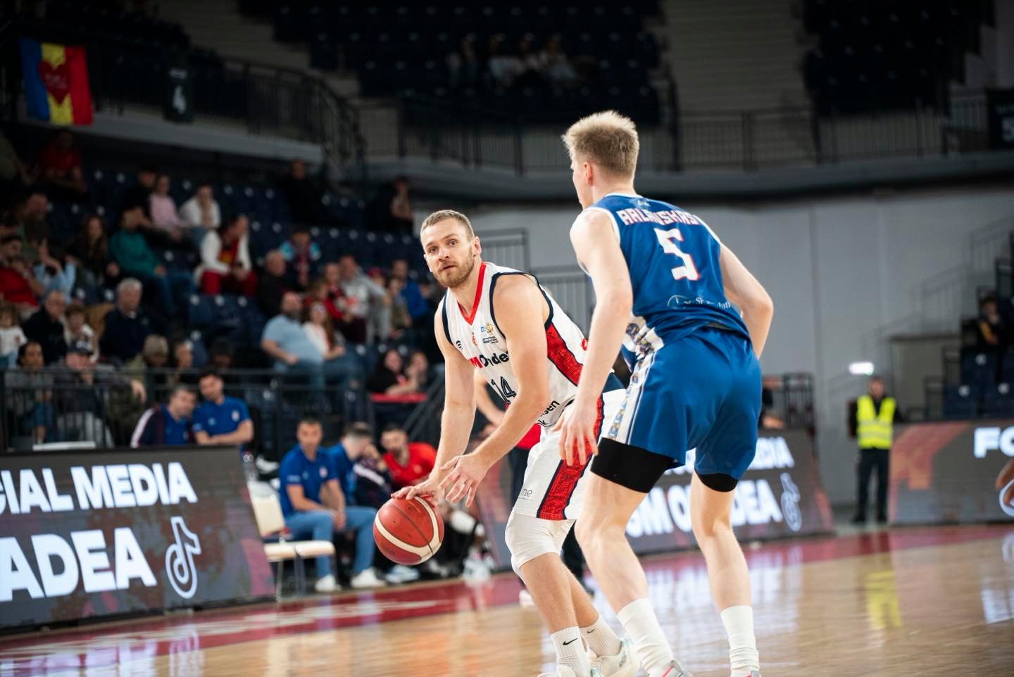 CSM Oradea si a garantat prima pozitie la incheierea sezonului regulat al Ligii Nationale de Baschet Masculin