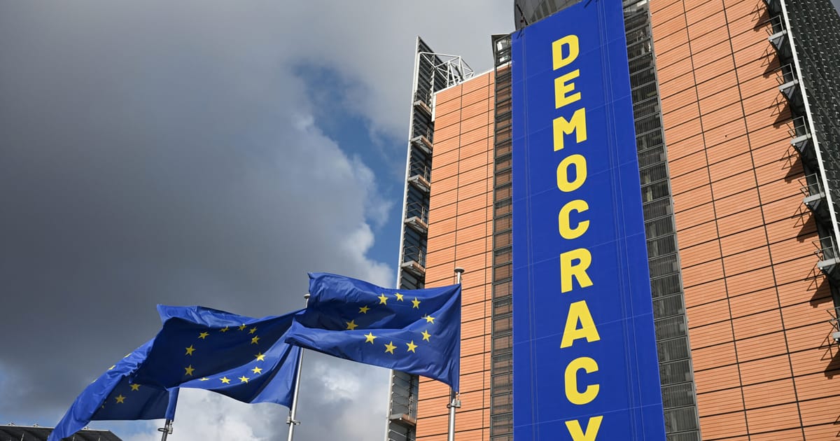 Comisia Europeana Invinovati Berlinul si Parisul pentru birocratie nu pe noi