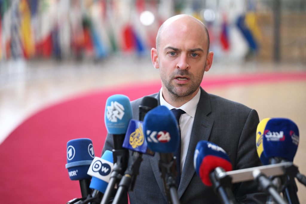 Franta cere includerea Libanului in armistitiu si condamna atacurile Israelului ca fiind intolerabile