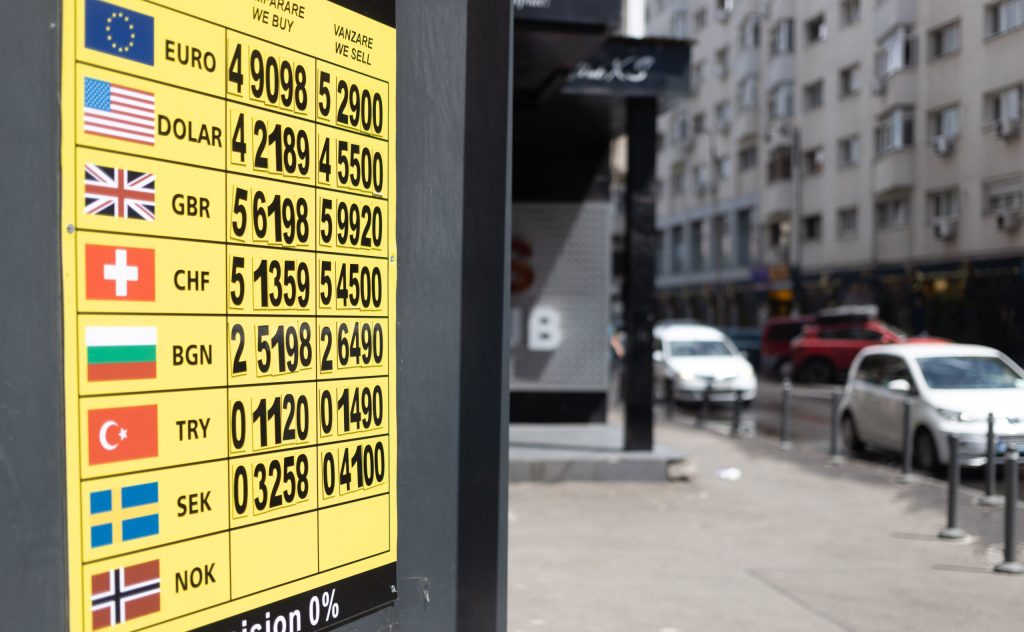 Inspectorii antifrauda ANAF au ridicat 68 9 milioane de lei din tranzactii valutare ilegale si bijuterii de aur evaluate la peste 8 5 milioane de lei