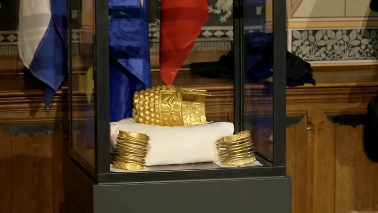 Procesele aferente furtului coifului dacic de la Cotofenesti devin mai