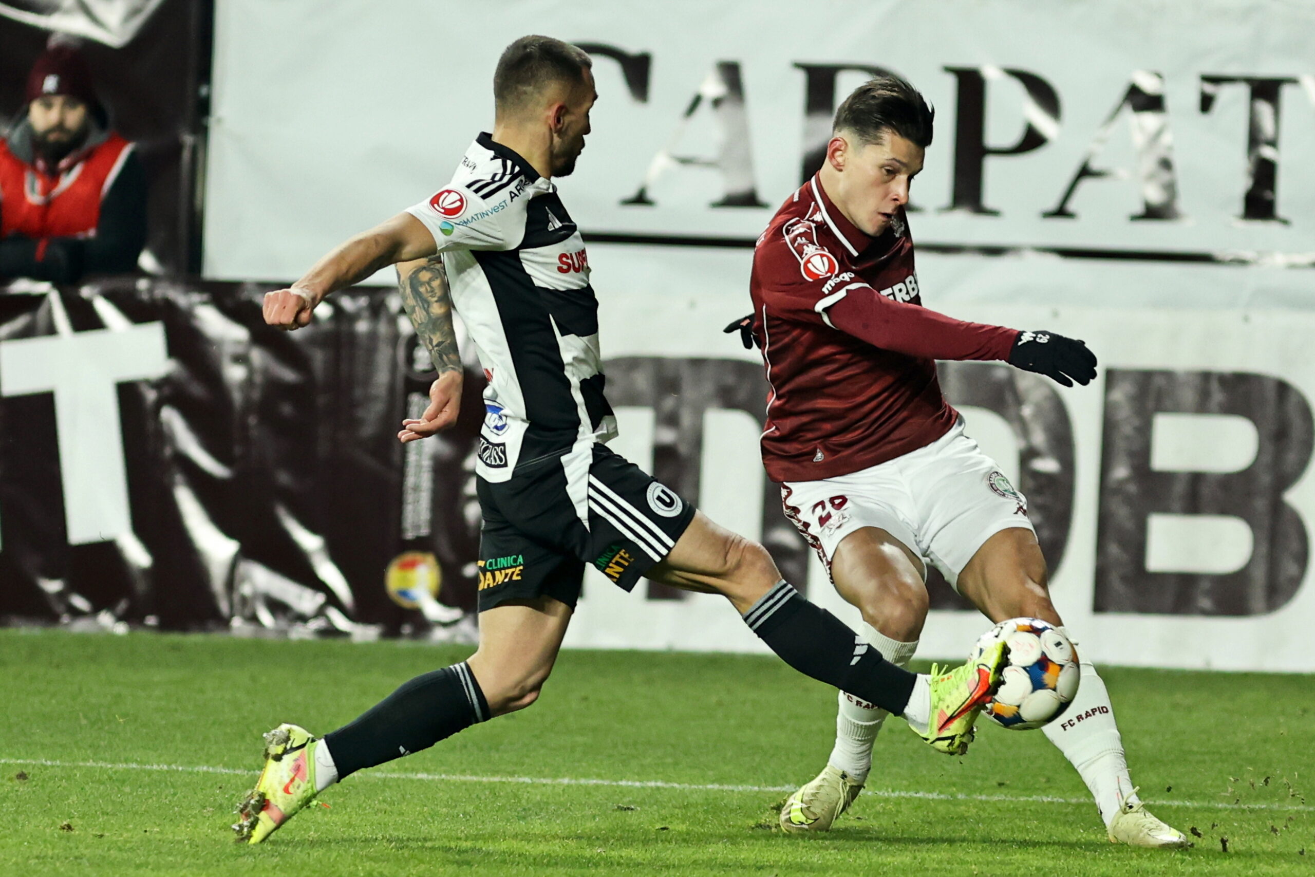 Rapid Universitatea Cluj duminica la ora 2030 Duelul celor mai buni marcatori din sezon