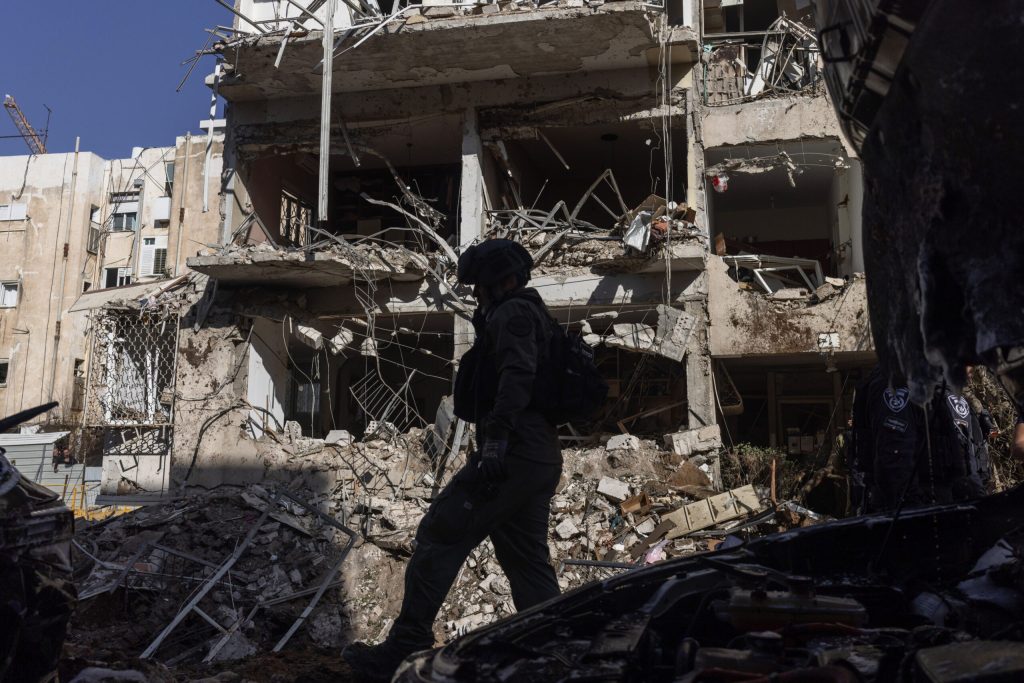 Razboiul din Orientul Mijlociu ziua 47 Casa Alba contesta informatiile despre o posibila extindere a armistitiului cu Iranul Donald Trump Razboiul cu Iranul se apropie de sfarsit Netanyahu Israelul isi continua atacurile asupra Hezbollah