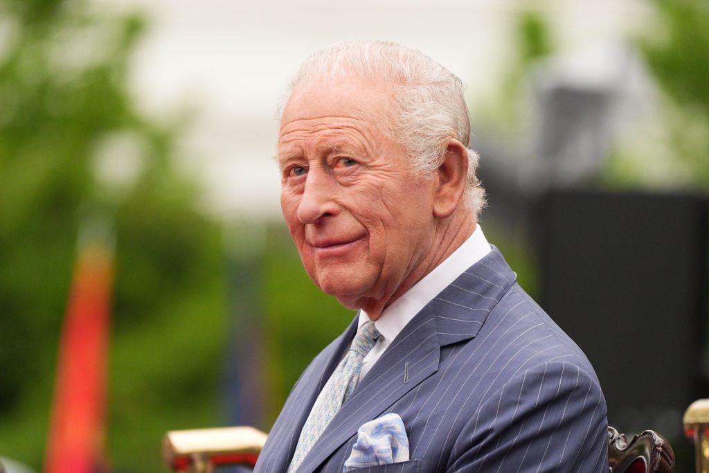 Regele Charles aprecieaza NATO si incurajeaza sprijinul pentru Ucraina