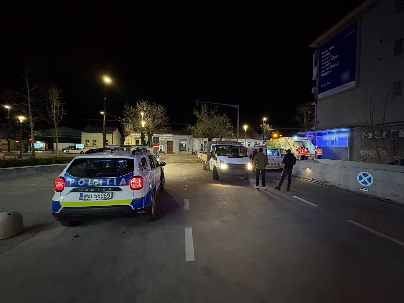 Smecherii agresivi din traficul din Cluj prinsi de politie Vehiculele lor aveau modificari neautorizate si emisie de poluani peste limite Ce masuri a luat politia