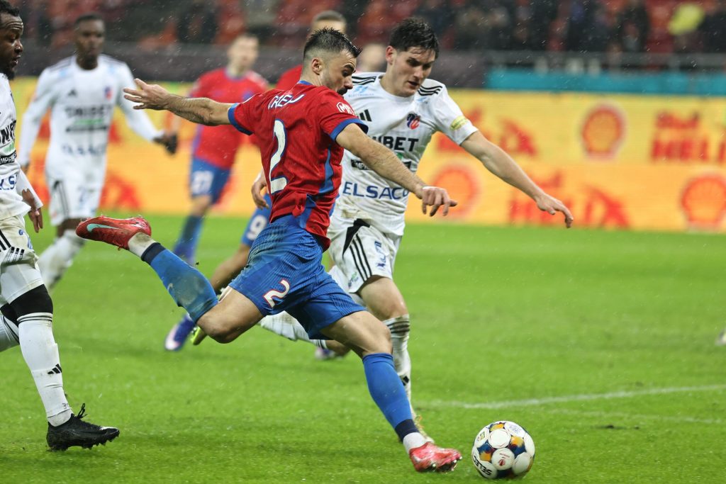 Superliga de fotbal revine cu un meci din play out Campioana FCSB joaca in deplasare cu FC Botosani