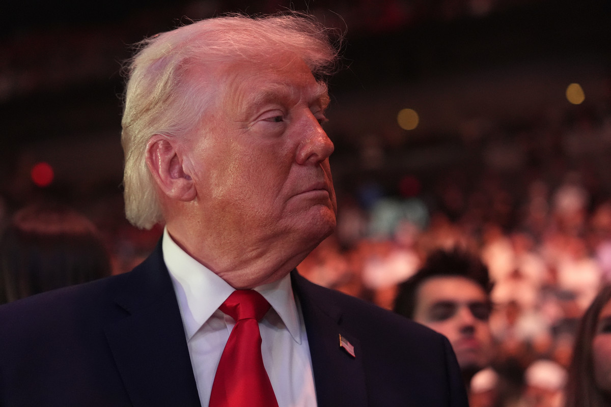 Trump anunta blocada Stramtorii Ormuz dupa esecul negocierilor cu Iranul