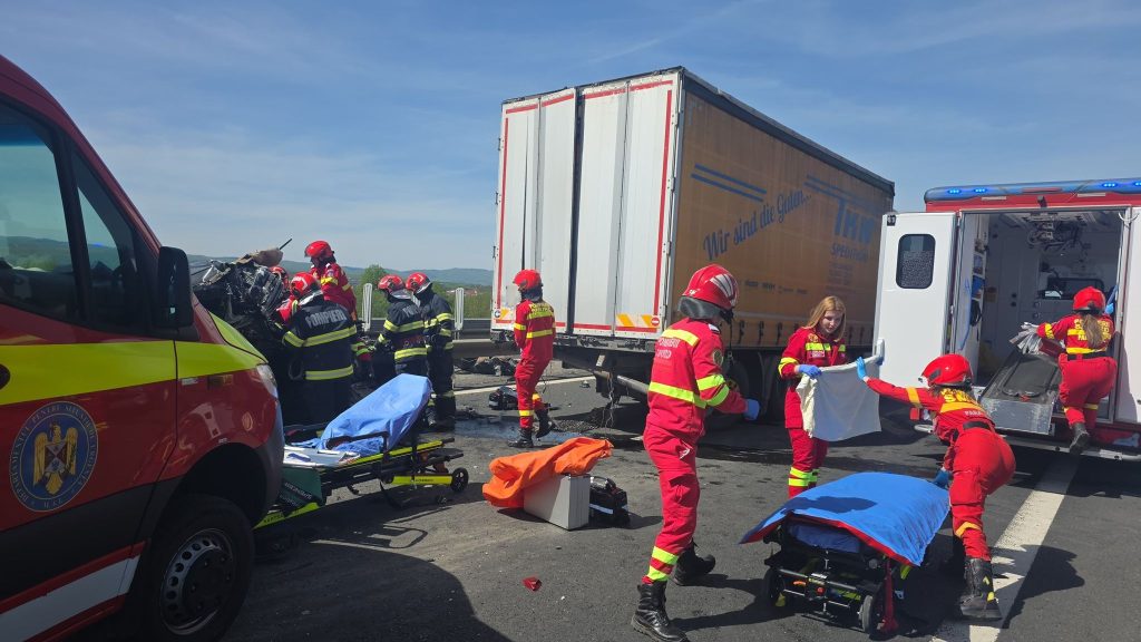 accident serios pe a1 pe directia sibiu alba traficul este total oprit